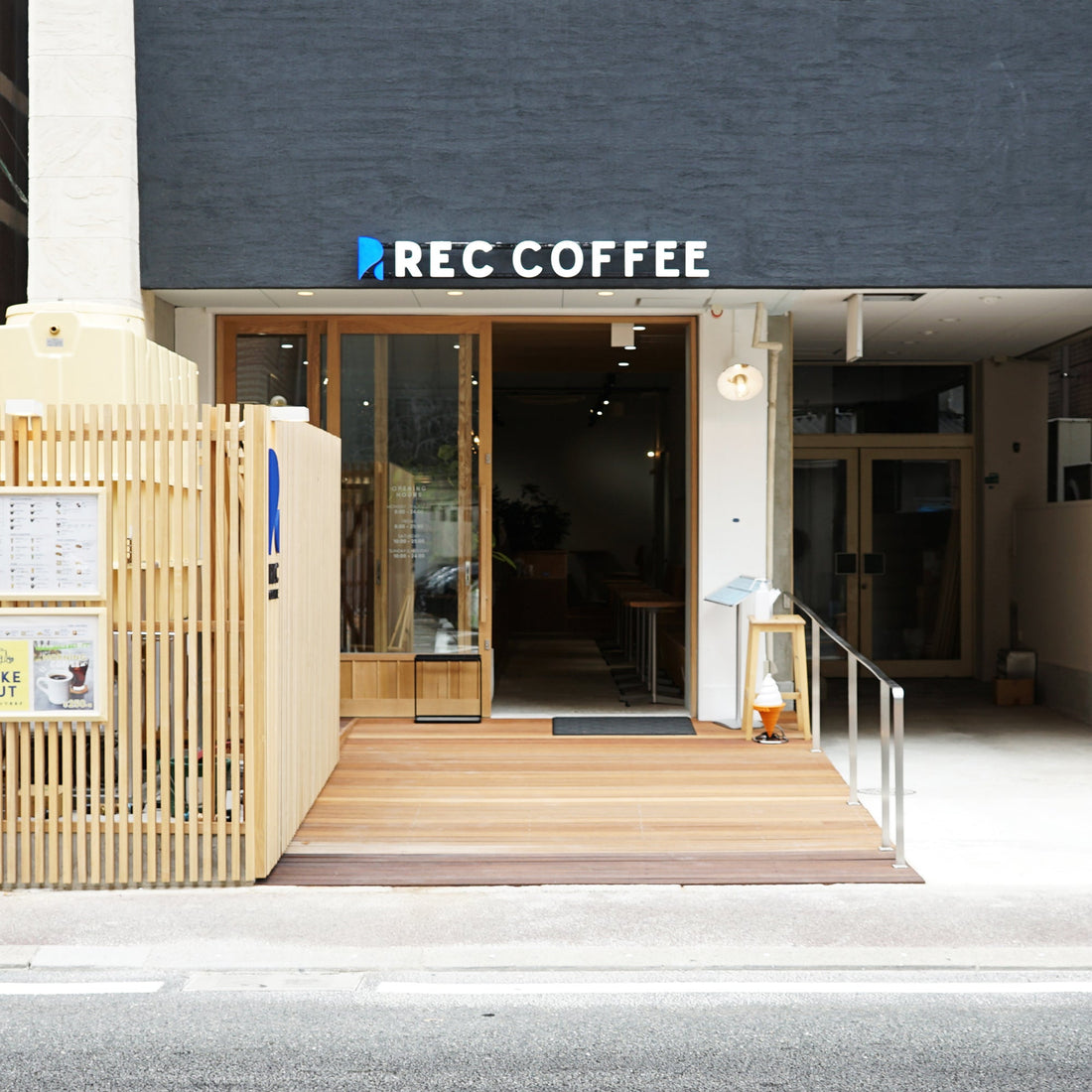 REC COFFEE 天神南店 営業時間変更のお知らせ